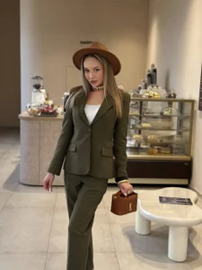 JaneWyatt The goddess went out for coffee for a while ☕️✨ slika