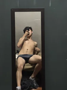 About me de twinkpleasantforsex  4 Imagens