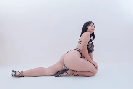 AlondraSoomer HEY YOU BABE Poză 5