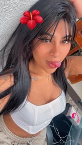 KimyMx Public Pic 2