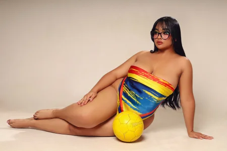 Tatihornyy ⚽mode: world cup⚽💛💙❤ Immagine  2