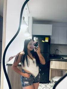 More of me♥ de melanie_velle  2 Imagens