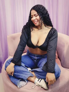 Sofi_Fox_ Public Kuva