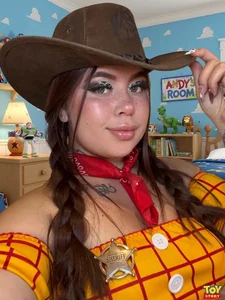 melissa_es Costume #2: Cowgirl.🤠 Pic 4