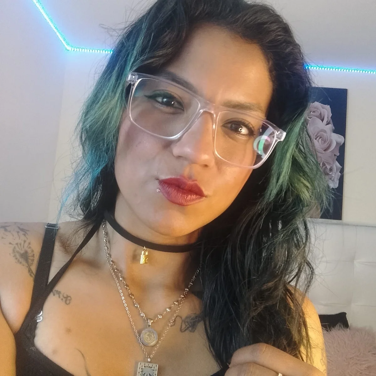 Ảnh Thịnh Hành của SamathaMay 8064