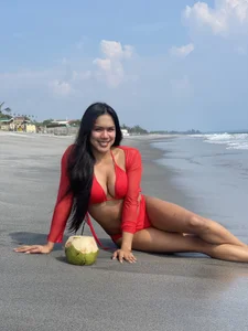 yourgoddesslatina Public Pic 8