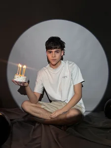 justinbilerのBDAAY JUSTINN🤍の 5枚の写真