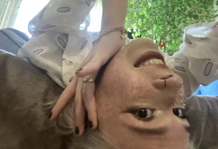 MiSeki place to be Pic 4