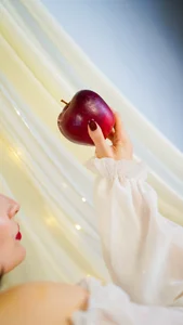 MarieKarma 🍎🍎🍎 Pic