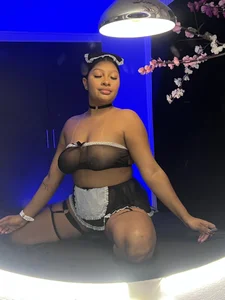 Do you need a maid at home?📩🖤 de STORMY_CLOUD_CR Foto 3