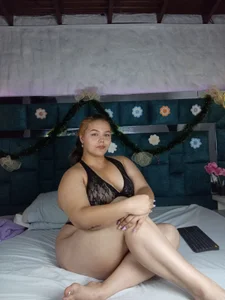 Zoecambell_ Public Pic 5