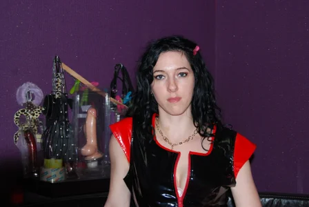 SlaveRuby Public Pic 4