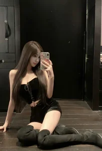 Hannah-baby对镜拍 Bild