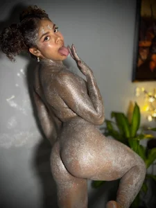 hannachris- PAINT SHOW 🥳😏 Pic