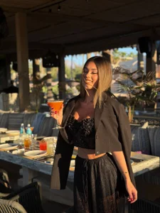 YasmineShaw Crowned with beauty 👑 Pic 4