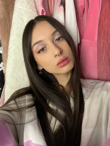 Holypinkie Public Pic 6