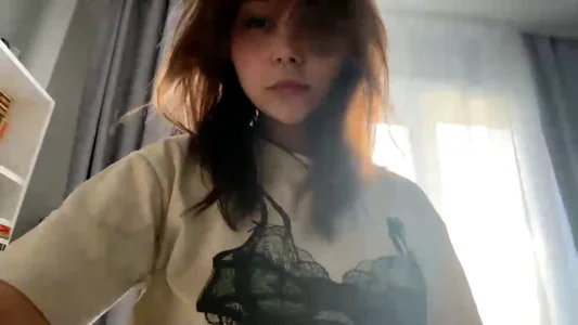 showing off my body od Thyeiysyla  2 snímek