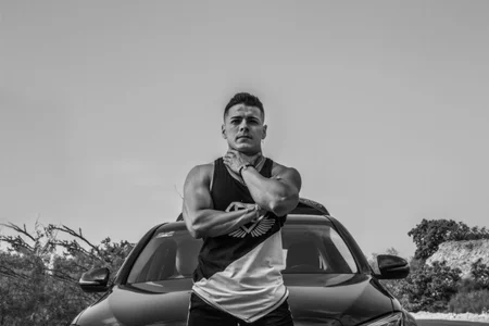 Byron92 Public Poză