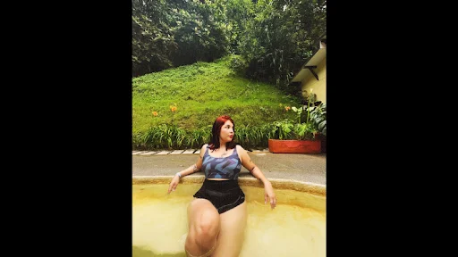 LisaMonroe_ Pool Day Bilde