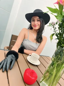 NatyVelt A date with me! Sexy, fancy, glamurous, student, coffee, heat, dress, legs, brunette, cinamoon, swee Fotka 6
