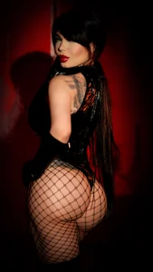 GabrielaAroms 90 টি ছবি