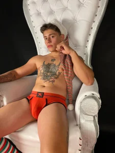 Giordano_Russo Christmas Pic 2