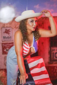 Eva-Millss happy 4th of july 💙❤️ Pic 5