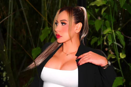 SophieBarnett 🖤Charm🖤 Pic 5