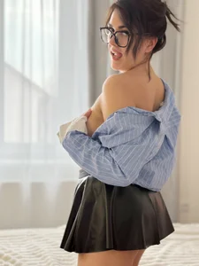 b1ushf1owerr school girl ❤ Pic 2