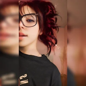 tiffani__love I wish to have you in my bed Pic 2