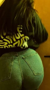 Yourbabyy699 Public  2টি ছবি