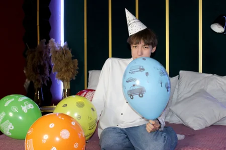 My birthday🎂🎁🎈 de MarkBranston Foto 3