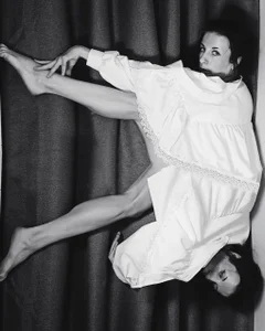 Jackie_Swann black and white Foto 9