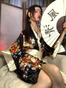 Emily_Strikeee Your sweet geisha Pic 3