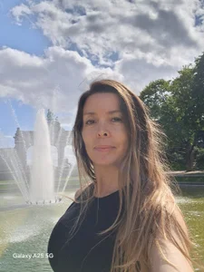 karina_warthon I loved Brussels 🤗  4টি ছবি