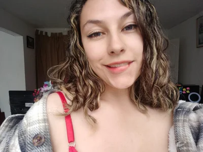 AlanaDesire Candy 🍭 Pic 4