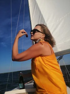 LilianaPace A yacht, the wind, and I 圖片 4