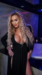 Nicol2Naya Your divine fantasy just came alive 💋 Pic 4