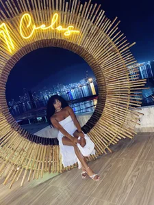 SarahBrunetのPretty Girlの枚の写真