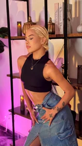 MystiqueXXX Public slika 5