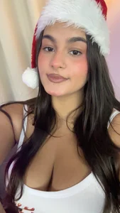 Could it be that you are on my list of good boy? 😈🤍 de Abby_Raschell Foto