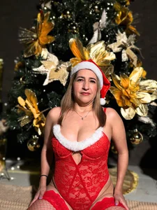 adela_chase Welcome to my Christmas🥳🎊 Pic 5