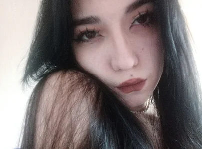 AliceeinWonderlanddd Public Pic 3