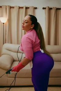 BarbaraCortez Housewife slika 4