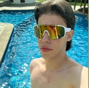 Lucian--grey 💦 Pic