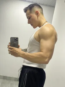 Muscle_King_Cum's photo
