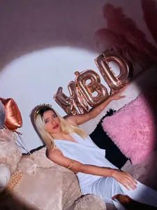 Aleja_oficial my happy and beautiful hot birthday 🫠🔥🥳 사진 3