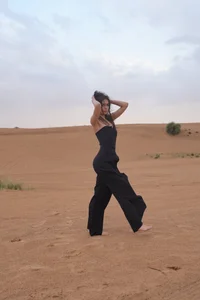 DoviaClaire Public Poză