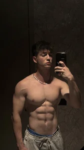 Alepleasure05 Posing Pic 4