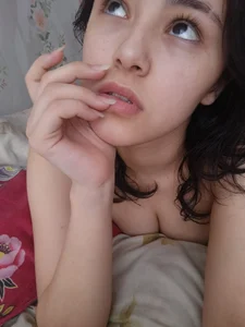 VerlieChahalJust woke up图片 4